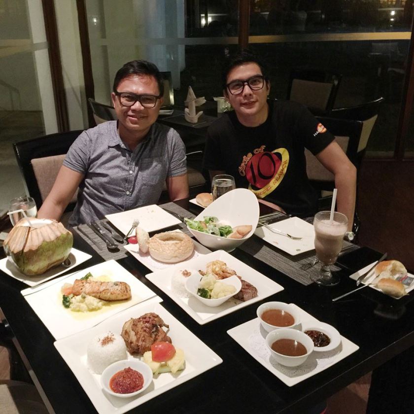 A sumpruous dinner at Nelayan Restaurant.