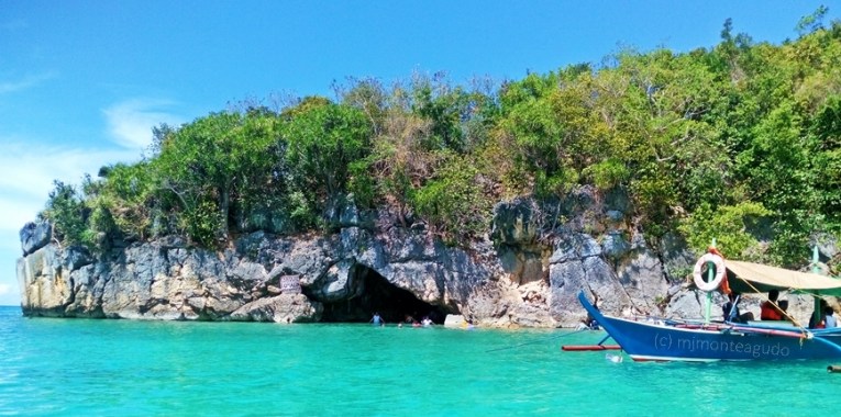 Kwebang Lampas and Puting Buhangin Beach