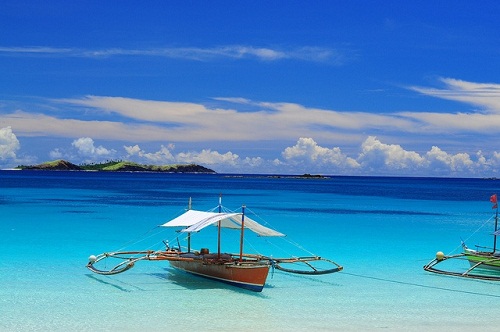 Boat in Calaguas Island, Bicol