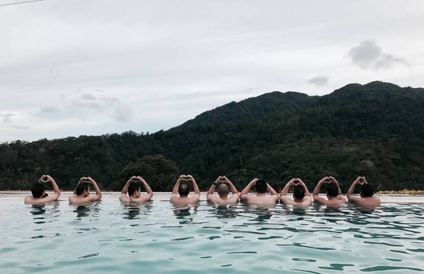 Vista Tala - The group enjoying the infinity pool