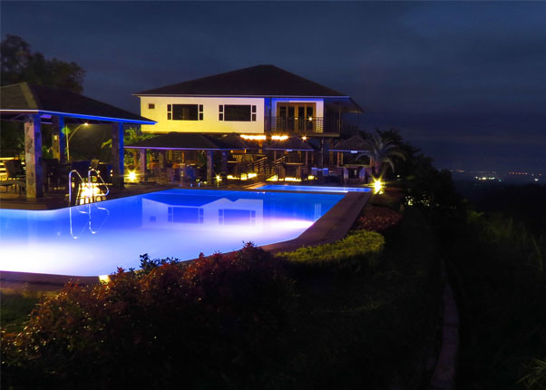 Vista Tala Resort and Recreational Park Orani Bataan - Infinity Pool at Night