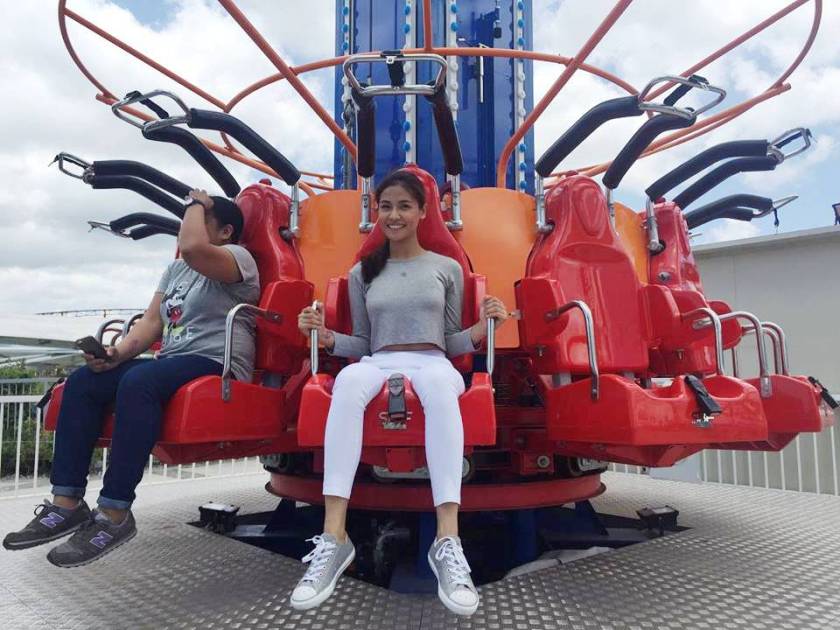 1 Sanya Lopez as beauty