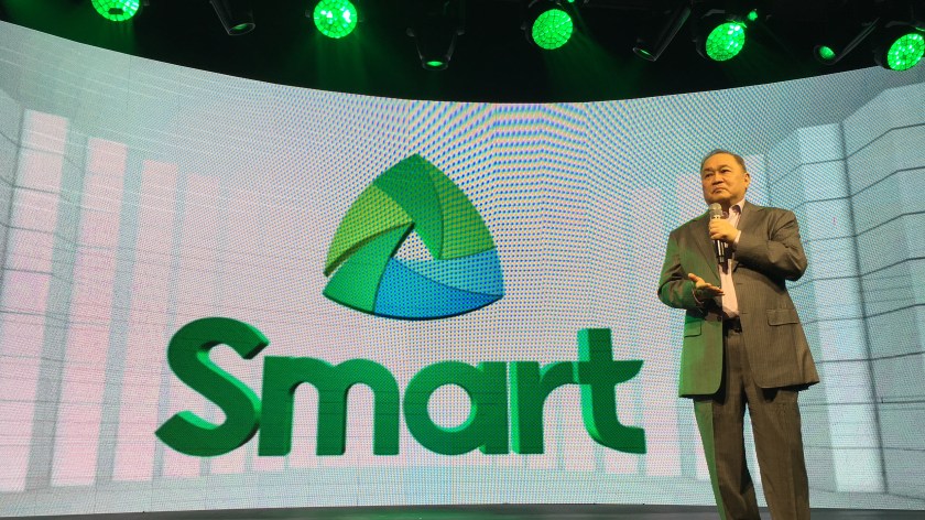 Manny Pangilinan during Smart Unbox Event